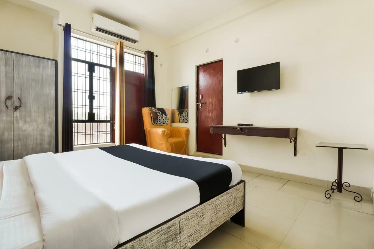 Hotel Capital O 60233 Brij Ki Rasoi Deluxe Lucknow Zewnętrze zdjęcie