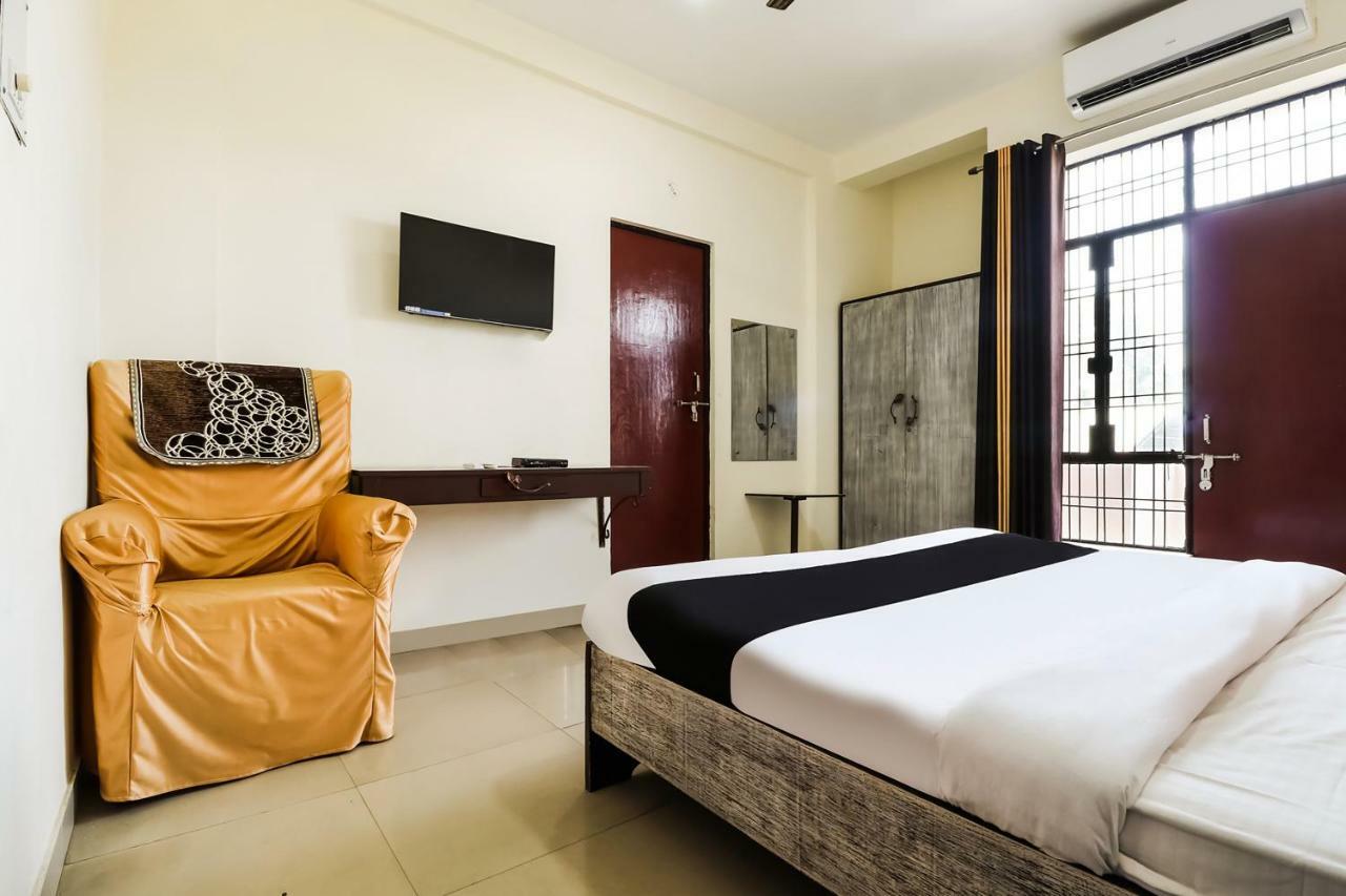 Hotel Capital O 60233 Brij Ki Rasoi Deluxe Lucknow Zewnętrze zdjęcie