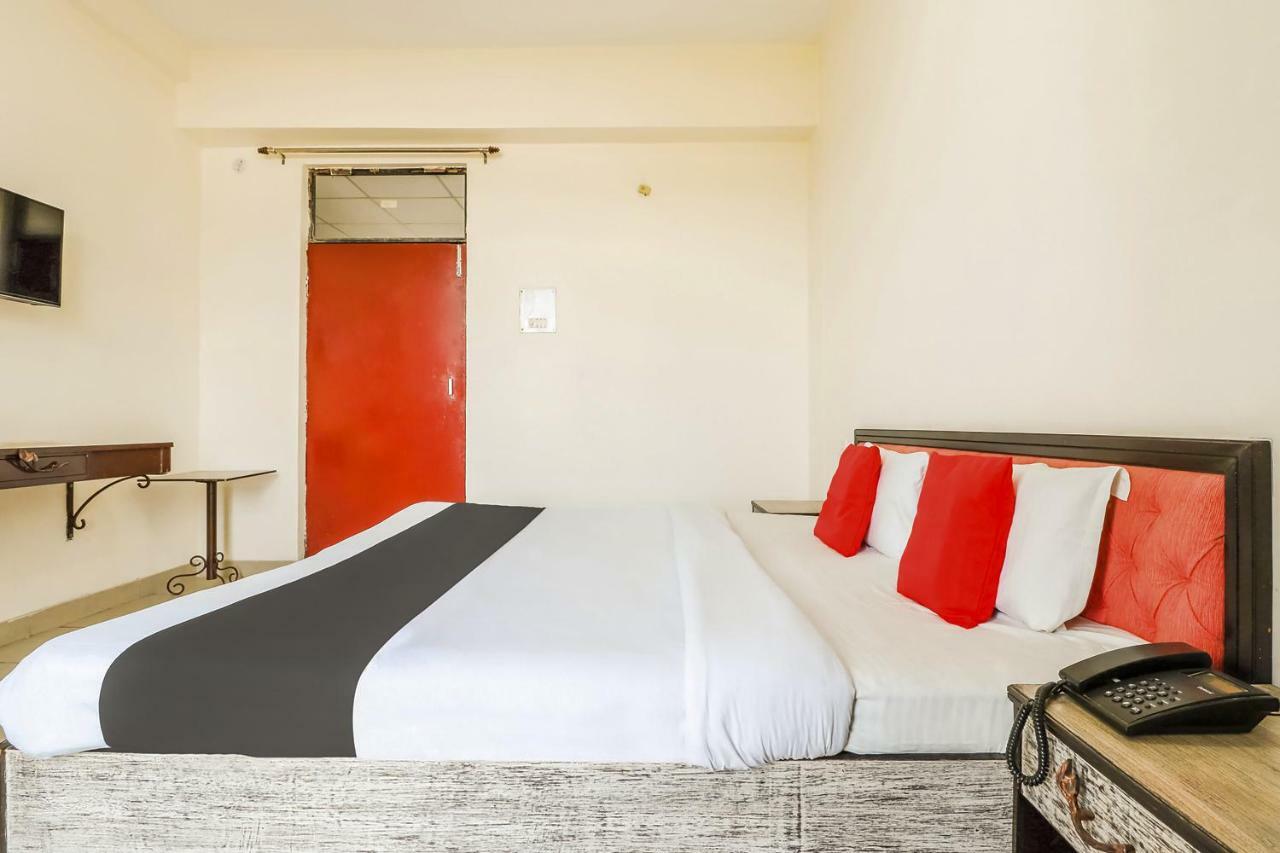 Hotel Capital O 60233 Brij Ki Rasoi Deluxe Lucknow Zewnętrze zdjęcie